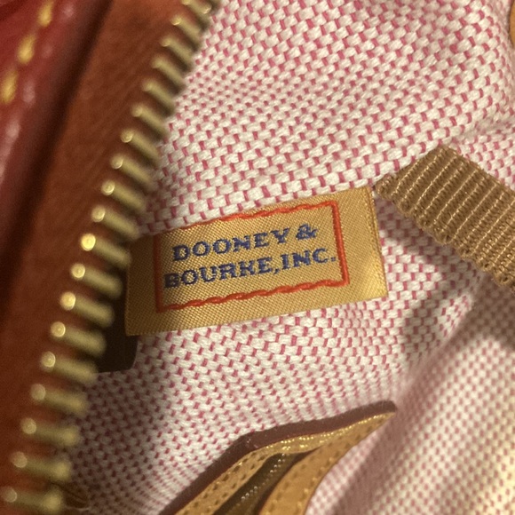 Dooney and Bourke Dillen Large Pocket Sac - Picture 6 of 7